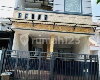 Disewa Rumah Bangunan Mandiri Semi Furnished Sektor 7b, Gading Serpong