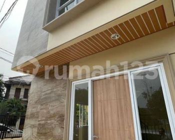 Dijual Cepat Rumah Siap Huni, Nyaman, Bagus Dan Asri Sektor 7a, Gading Serpong